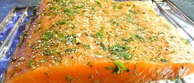 Лосось горячего копчения