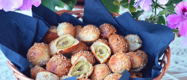 Оливки в тесте