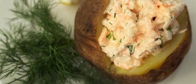 Запеченный картофель с начинкой