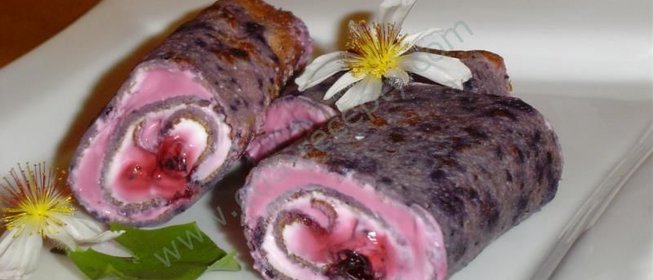 Блинчики с черникой и творожной начинкой