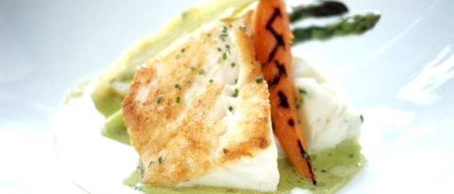 Запеченое филе морской щуки с сырным пюре