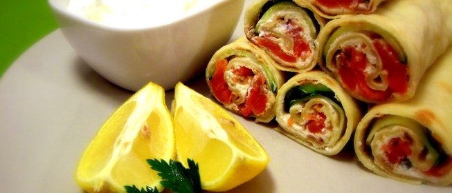 Блины с сыром и семгой