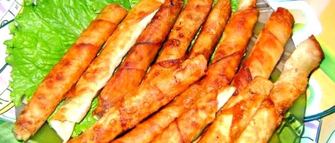 Жареный лаваш с сыром