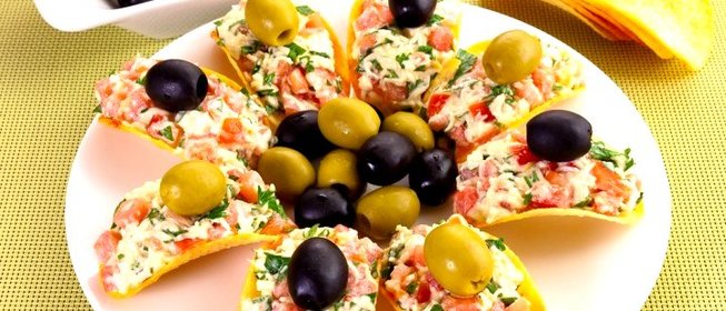 Сырная закуска на чипсах