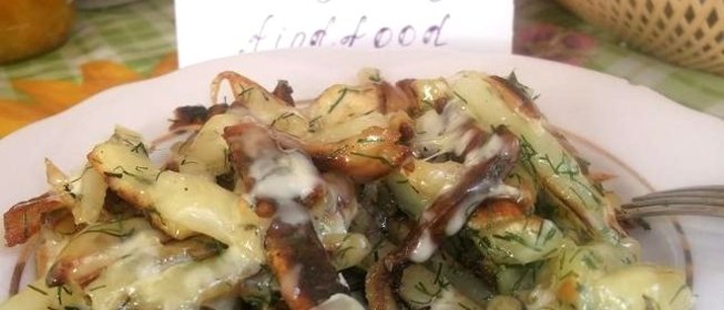 Жареный картофель под сыром