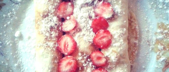 Блинчики с маскарпоне и свежими ягодами