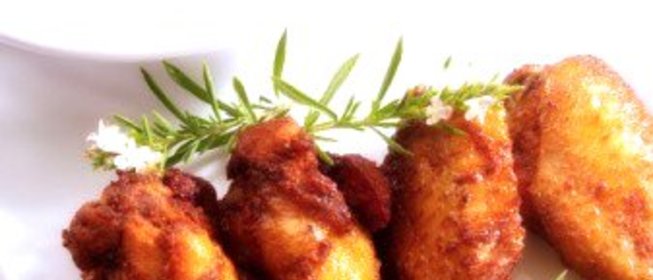 Жареные куриные крылышки с медом и соевым соусом