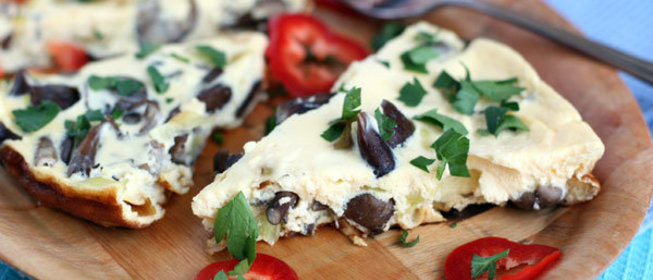 Омлет с опятами