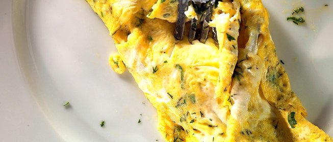 Омлет с пряными травами