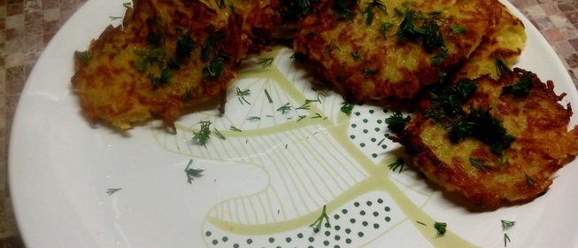 Драники украинские со сметаной